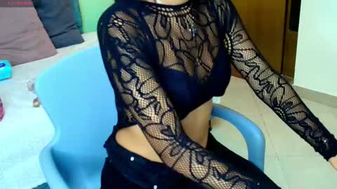  E M I L Y  online show from 10-01-25, 01:17