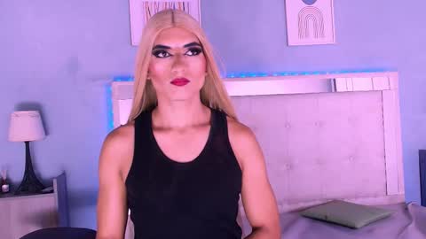 emily_castillo_1 online show from 09-18-25, 03:08
