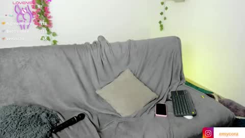 Snapshot of emily_coraline chatting on 01-03-25, 06:24 Emily online show from 01-03-25, 06:24