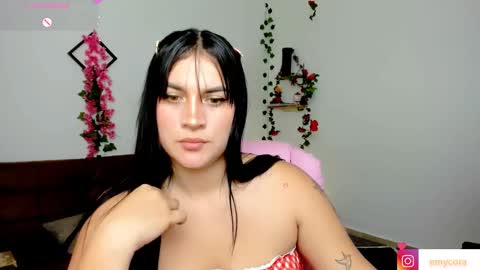 Snapshot of emily_coraline chatting on 02-28-25, 02:42 Emily online show from 02-28-25, 02:42