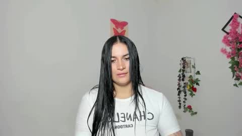 Snapshot of emily_coraline chatting on 10-09-25, 02:59 Emily online show from 10-09-25, 02:59