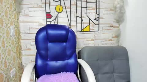 Snapshot of emily_cortes23_aws chatting on 01-11-25, 01:16 emily_cortes23_aws online show from 01-11-25, 01:16