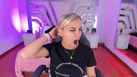 Emily online show from 12-18-24, 10:40