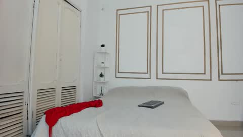 emily_gaviria1 online show from 02-28-26, 12:06