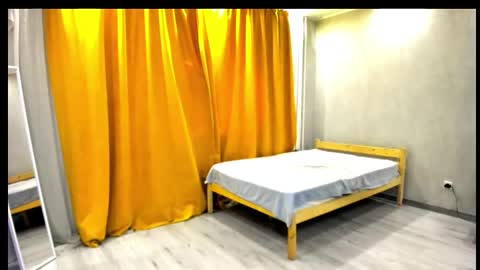 Snapshot of emily_gold1 chatting on 09-19-25, 02:57 My name is EMILY. Please say hello I like to chat with you. If you have requests or dirty talk please online show from 09-19-25, 02:57