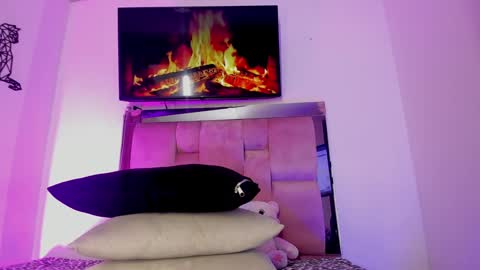 emily lady20  Independient modelIndependiente online show from 12-23-24, 04:50
