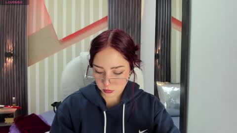 Emily online show from 02-17-26, 12:18