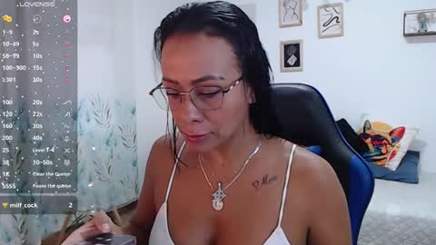 Snapshot of emily_leroy571240 chatting on 10-22-25, 12:27 emily leroy. online show from 10-22-25, 12:27