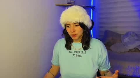 Snapshot of emily_lindey chatting on 11-08-25, 03:39 emily_lindey online show from 11-08-25, 03:39