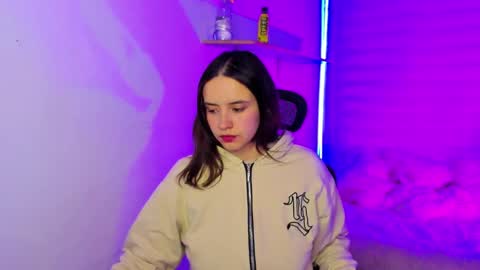 Snapshot of emily_lindey chatting on 11-22-25, 03:16 emily_lindey online show from 11-22-25, 03:16