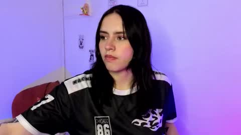 Emily Lindey online show from 02-14-26, 04:42