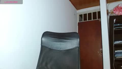 Snapshot of emily_littesweet chatting on 09-12-25, 10:43 Emily littesweets online show from 09-12-25, 10:43