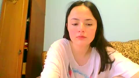 emily_morning_dew online show from 01-10-25, 07:46