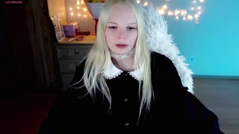 Lia online show from 02-27-25, 02:21