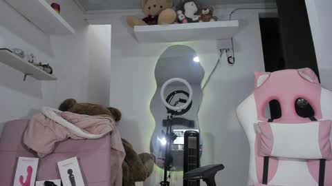 emily_palmeer online show from 12-11-24, 12:12