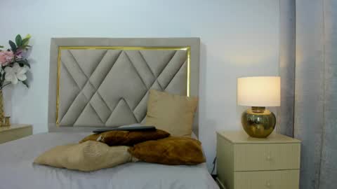 Emily online show from 11-18-25, 07:07