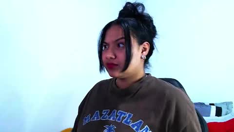 Snapshot of emily_rousee1 chatting on 02-26-26, 02:32 Sofia Gomez online show from 02-26-26, 02:32