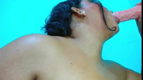 Snapshot of emily_sweet_23 chatting on 11-16-25, 01:11 Liss online show from 11-16-25, 01:11