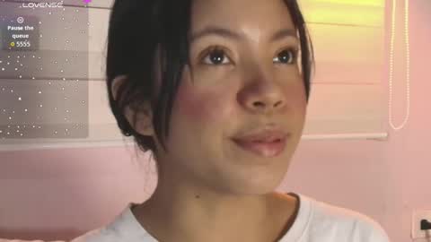 Snapshot of emily_sweett12 chatting on 10-16-25, 12:28 Emily online show from 10-16-25, 12:28