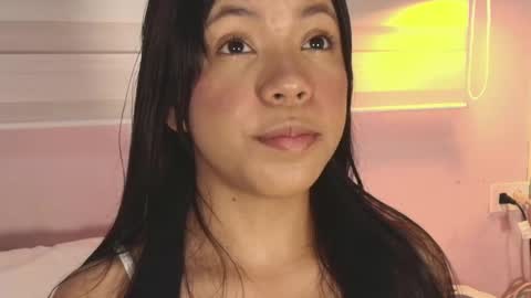 Snapshot of emily_sweett12 chatting on 10-18-25, 12:28 Emily online show from 10-18-25, 12:28