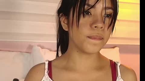 Snapshot of emily_sweett12 chatting on 11-18-25, 12:20 Emily online show from 11-18-25, 12:20