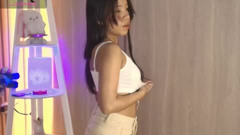 Snapshot of emily_sweett12 chatting on 03-05-26, 12:23 Emily online show from 03-05-26, 12:23