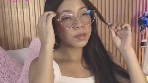 Snapshot of emily_sweett12 chatting on 03-25-26, 12:22 Emily online show from 03-25-26, 12:22