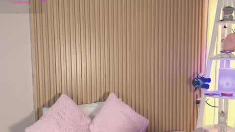 Snapshot of emily_sweett12 chatting on 03-27-26, 12:16 Emily online show from 03-27-26, 12:16