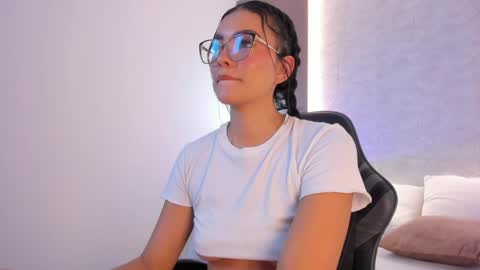 emily_tolson online show from 04-16-26, 09:39