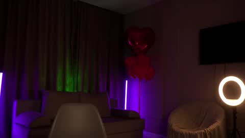 emilybatee online show from 02-27-25, 05:04