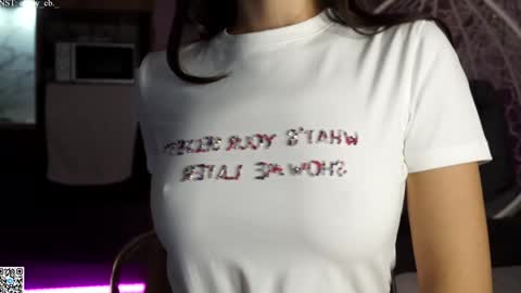 emilybatee online show from 09-22-25, 05:59