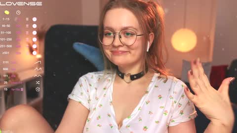 Emily  online show from 12-11-24, 03:37