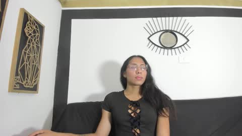 Emily online show from 10-12-25, 11:20