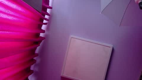 EMELY online show from 12-19-25, 07:21