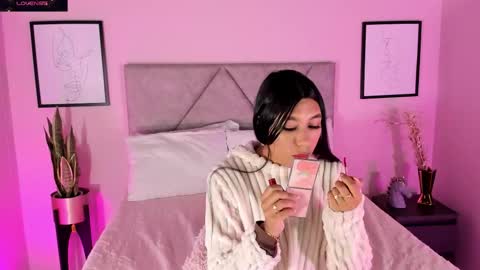 Emily online show from 12-02-25, 10:42