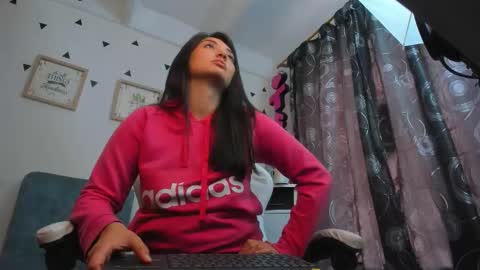 Emily Jang online show from 11-05-25, 04:07