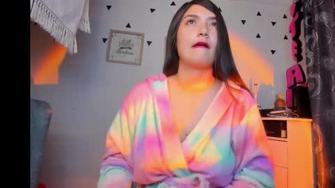 Emily Jang online show from 11-15-25, 11:07