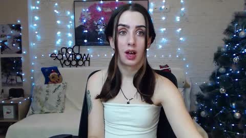 Emyli online show from 12-12-24, 09:15