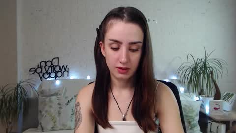 Emyli online show from 02-08-25, 09:04