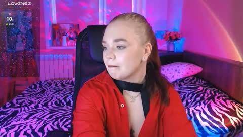 Emily  Emi online show from 11-20-25, 12:16