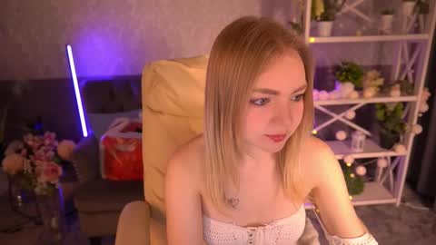  MY NAME IS Emily WELCOME EVERYONE I WILL BE HAPPY TO GIVE YOU WHAT YOU HAVE DREAMED OF FOR SO LONG online show from 03-09-25, 09:03