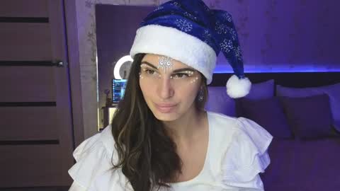 Emily online show from 12-08-24, 01:13