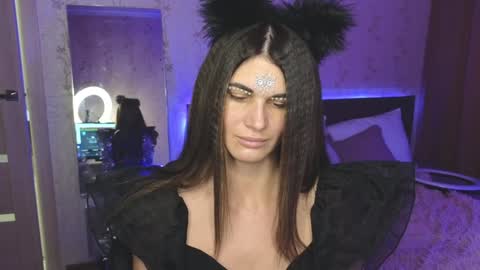 Emily online show from 12-10-24, 04:34