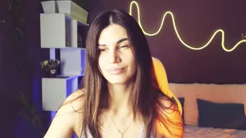 Emily online show from 10-08-25, 01:58