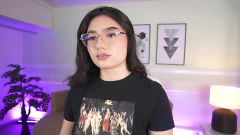 Snapshot of emilyturnerx chatting on 11-13-25, 07:13 Emily Turner online show from 11-13-25, 07:13