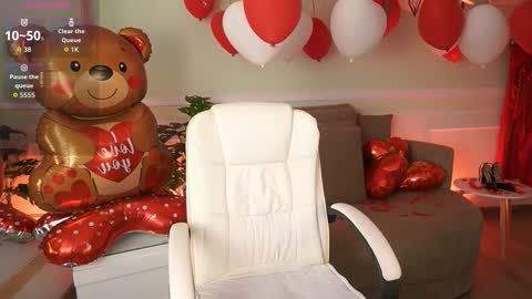 Emily Turner  online show from 02-18-26, 07:10