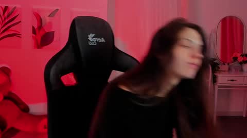 Emily online show from 03-11-25, 09:13