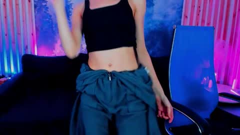 Emily online show from 10-03-25, 08:33