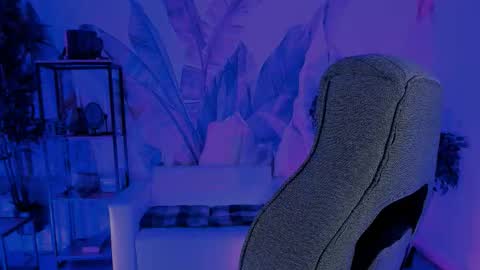 Emily online show from 10-11-25, 08:46