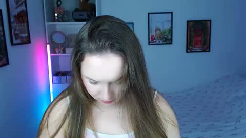 Emily online show from 01-06-26, 01:20